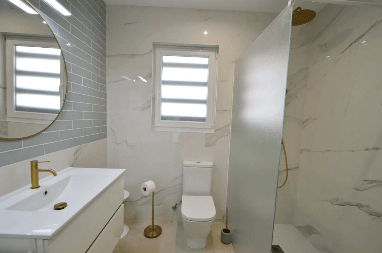 Chalet en venta con 4 dormitorios y piscina en Vinaròs