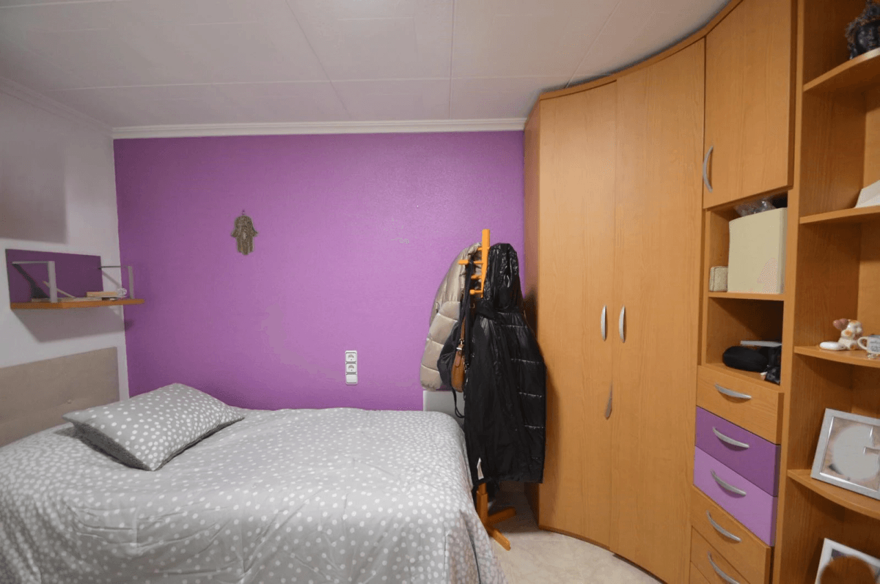 Casa adosada en Vinaròs con 5 dormitorios y 3 baños