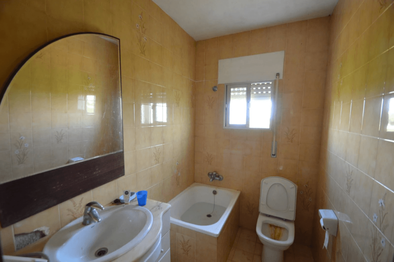 Finca en venta en Benicarló con casa y almacén