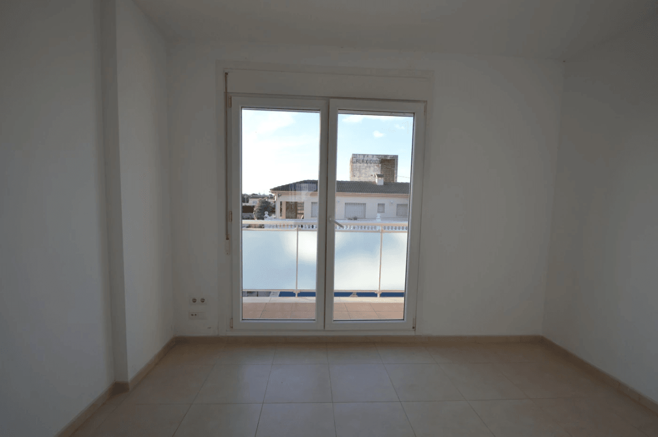 Chalet mitoyen à vendre à Vinaròs avec vue sur la mer