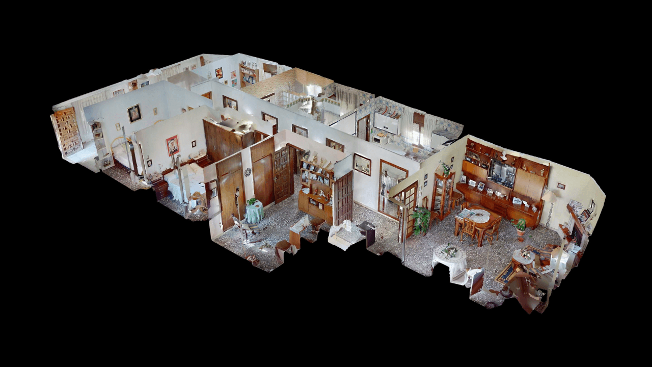 Chalet à vendre à Vinaròs avec piscine et 4 chambres.