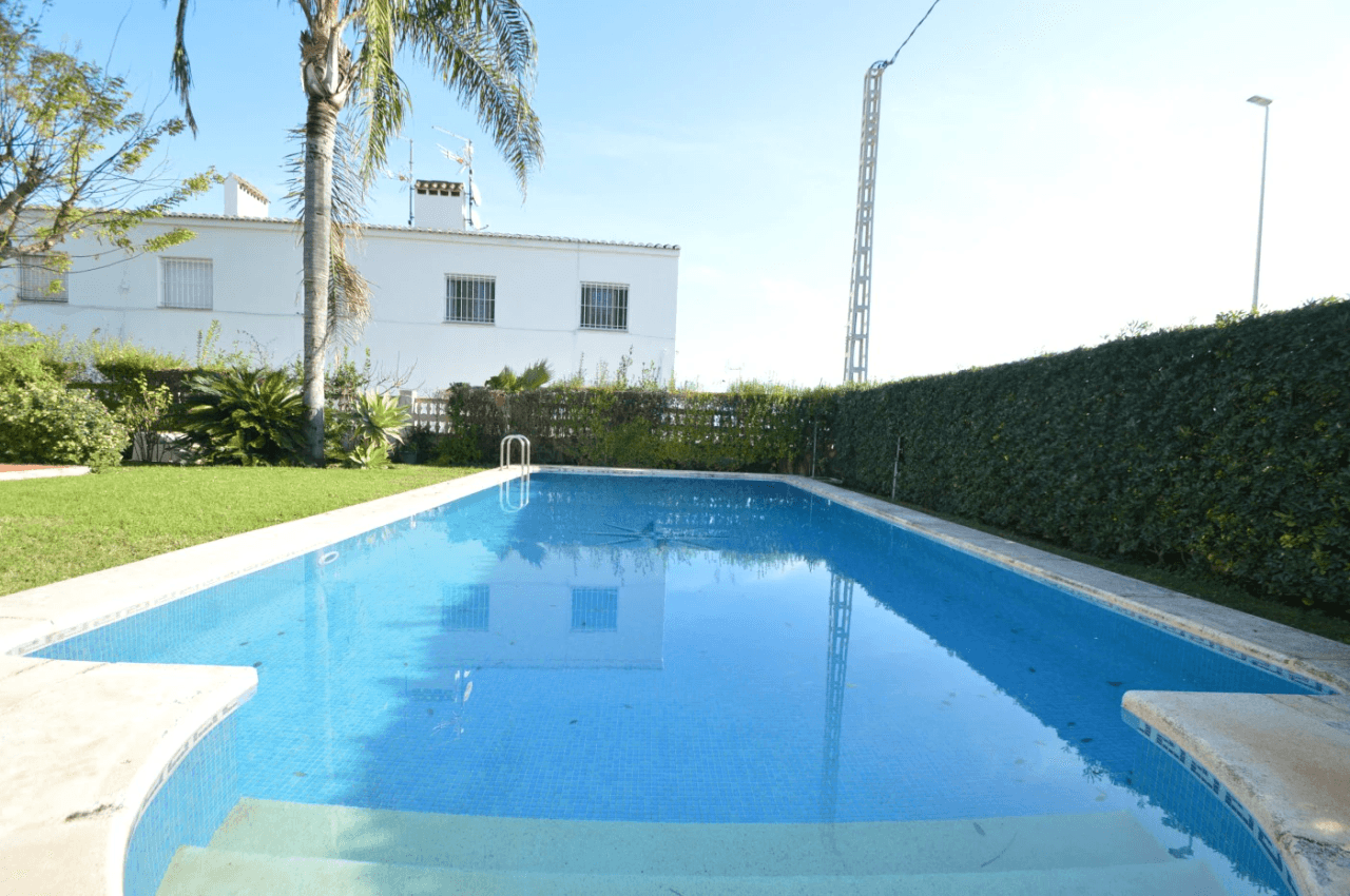 À VENDRE, ÉLÉGANTE VILLA SUR LA CÔTE SUD DE VINARÒS