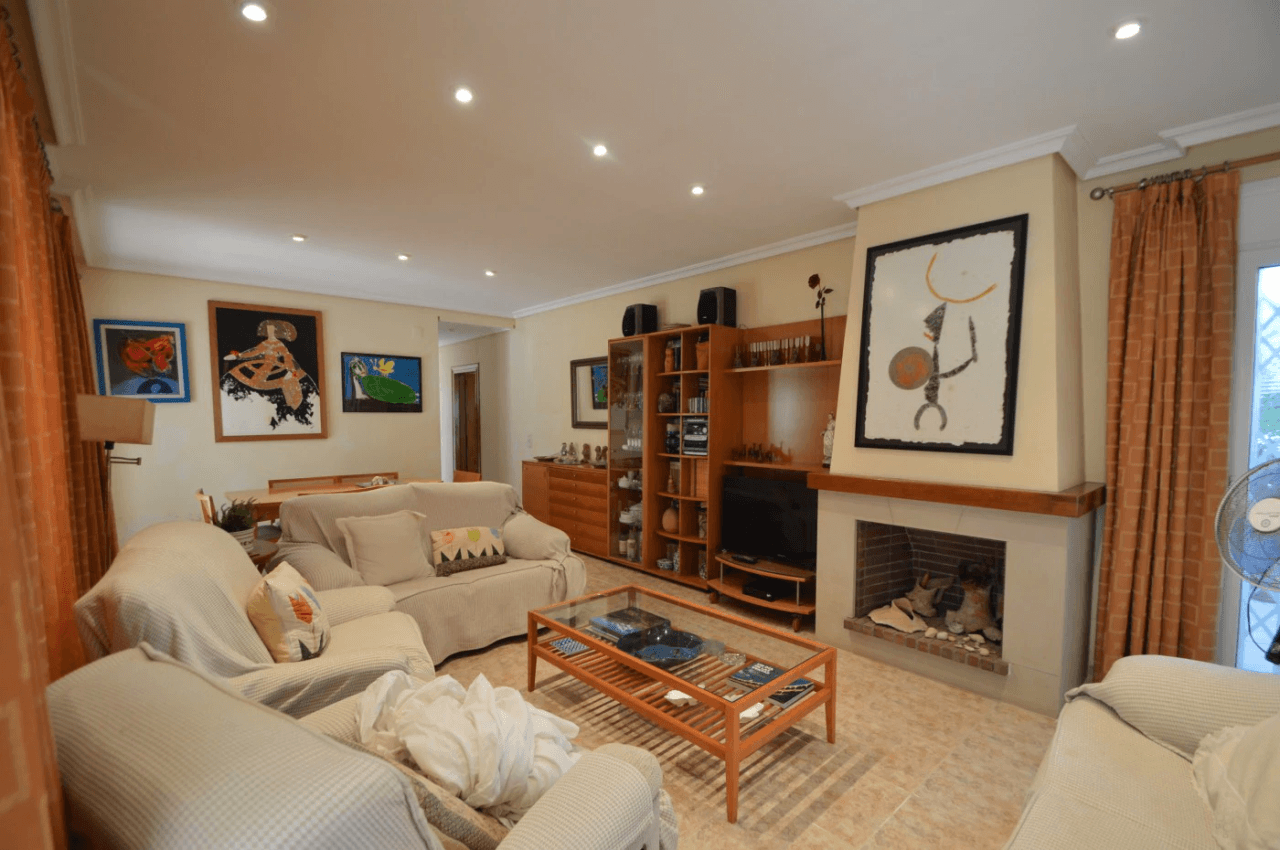 À VENDRE, ÉLÉGANTE VILLA SUR LA CÔTE SUD DE VINARÒS