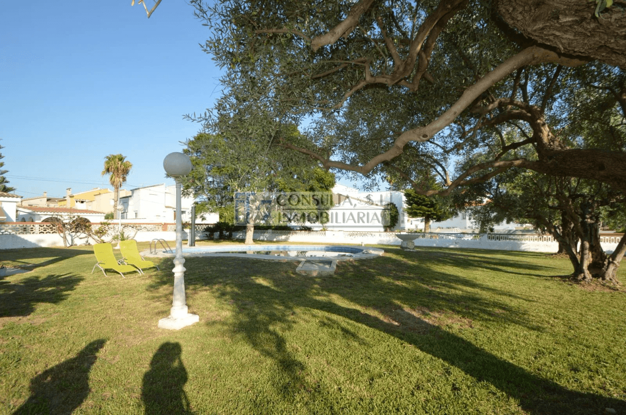 Villa à vendre à Vinaròs dans le quartier Boverals.