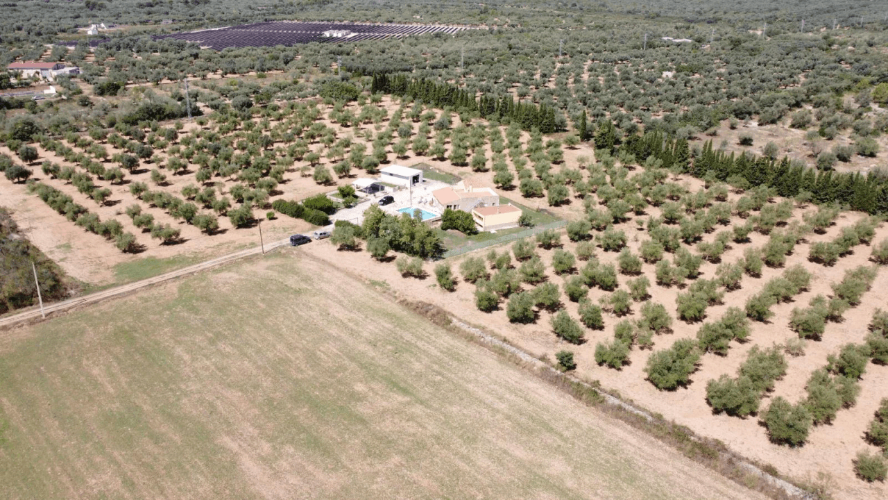 Finca en venta en Ulldecona con piscina y 3 dormitorios