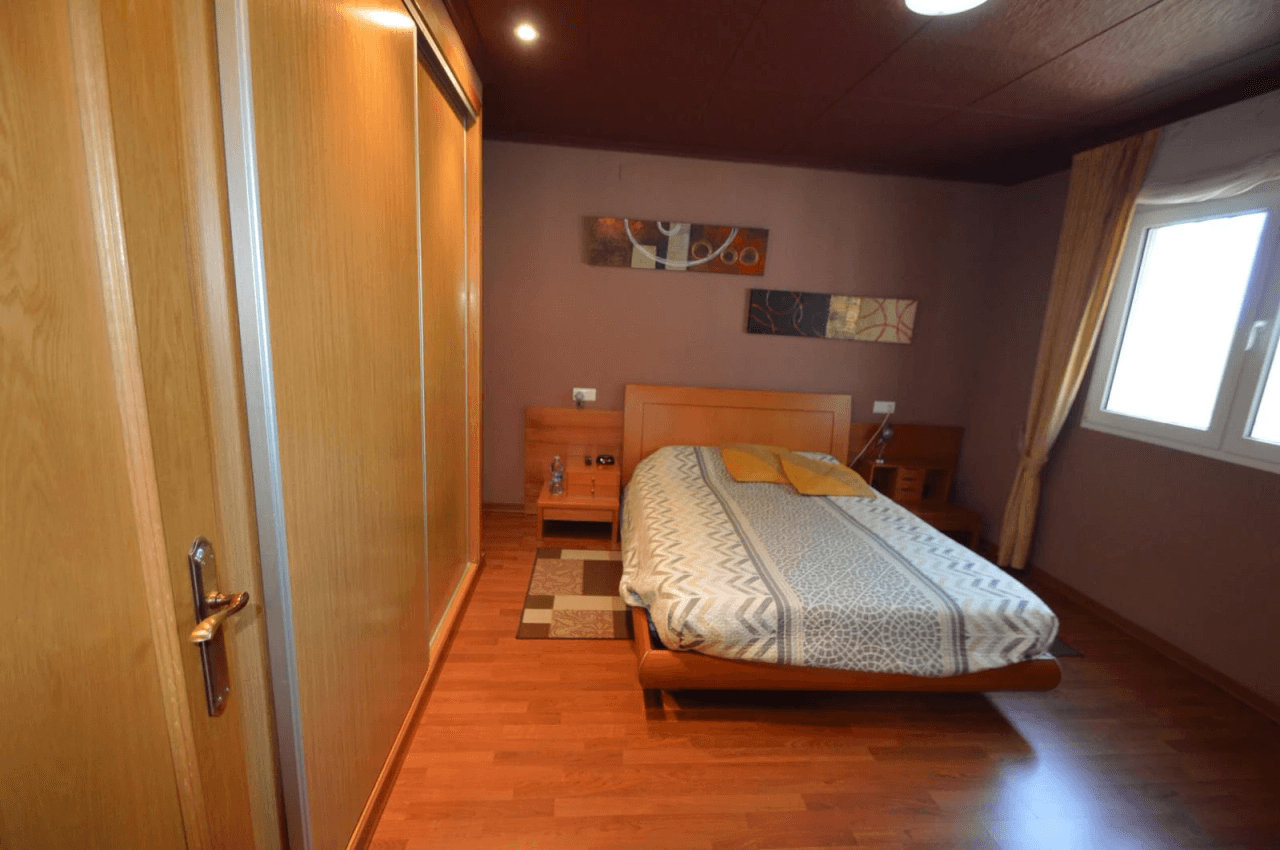 En venta finca con chalet en Vinaròs