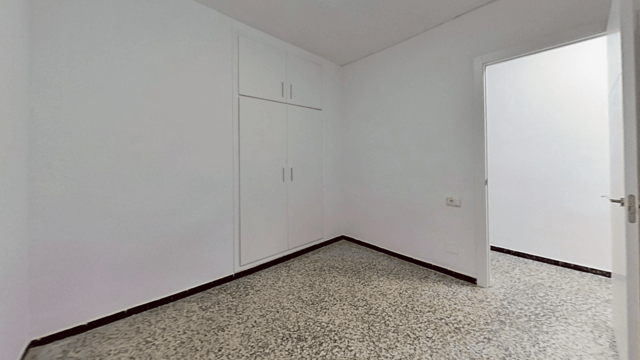 Piso en venta de 3 habitaciones con terraza en Vinaròs.