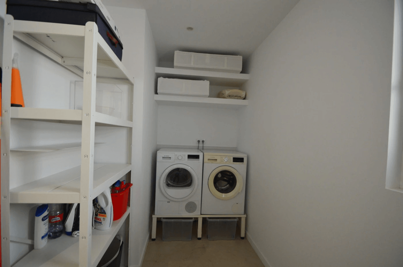 Chalet en venta con 4 dormitorios y piscina en Vinaròs