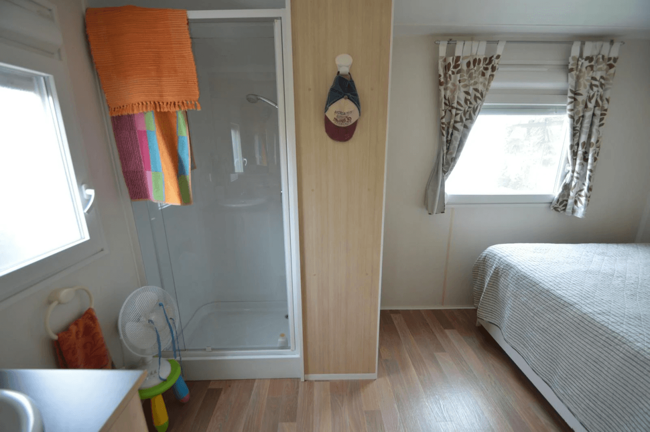Parcela con 3 casas en venta en Vinaròs
