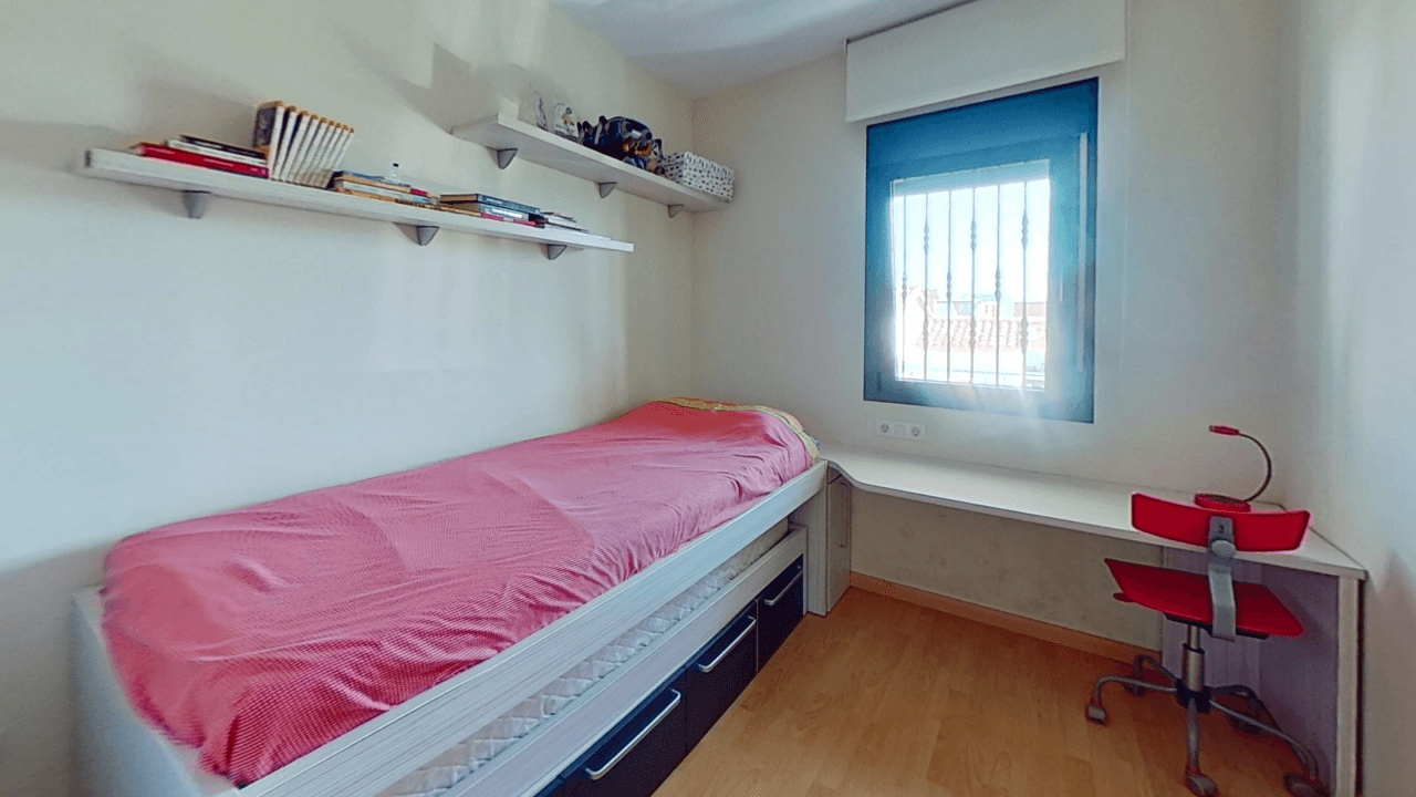 Doppelhaushälfte zum Verkauf mit 3 Schlafzimmern und Pool in Vinaròs