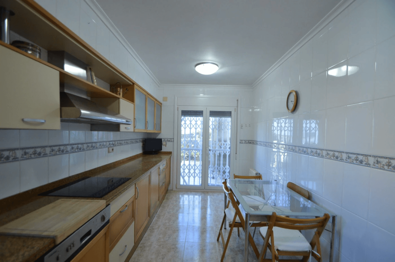 À VENDRE, ÉLÉGANTE VILLA SUR LA CÔTE SUD DE VINARÒS