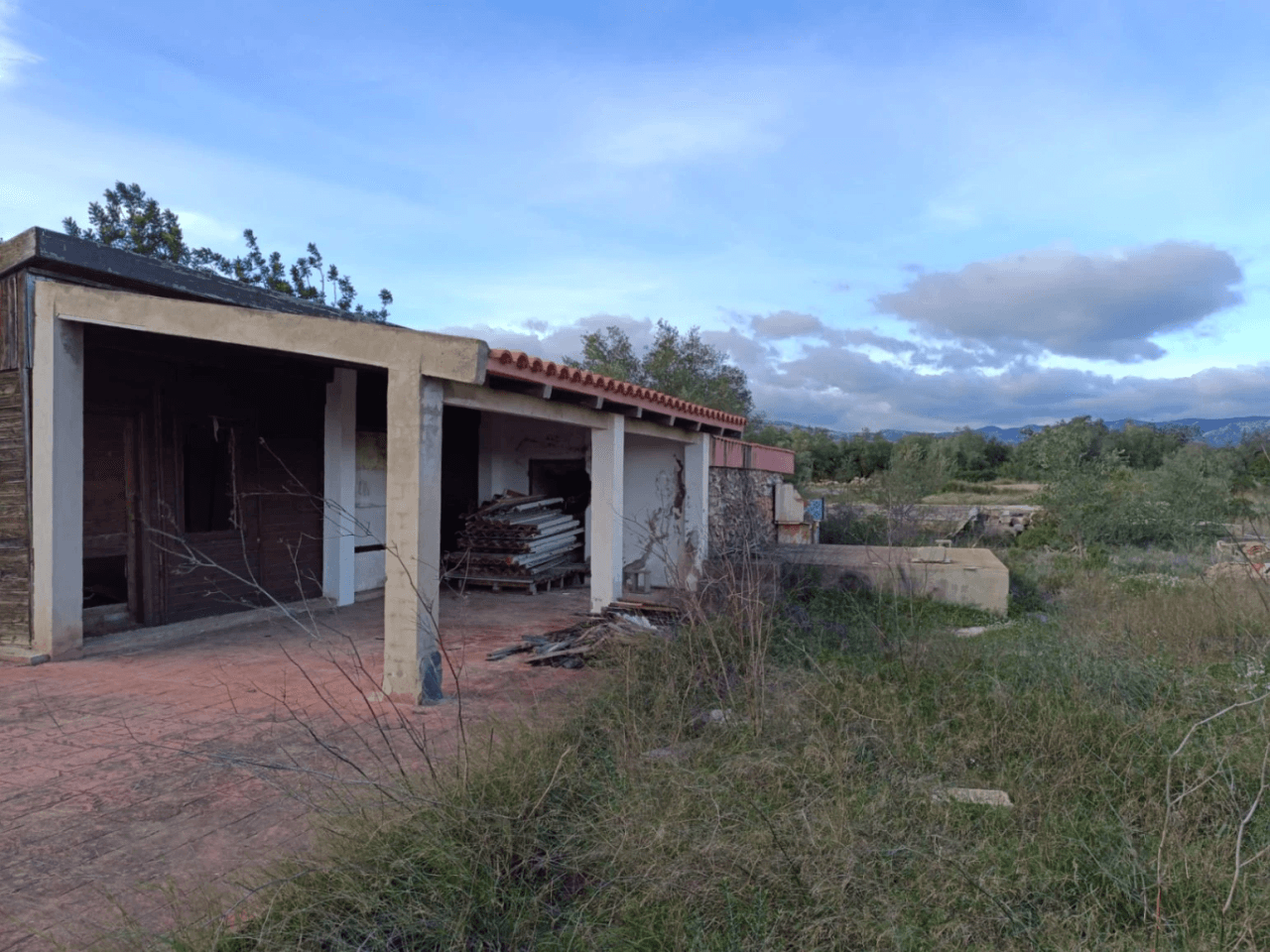 Finca en venta en Canet lo Roig con casa y algibe.