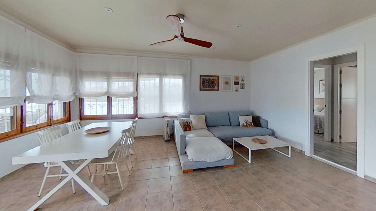 Villa en venta en Vinaròs con vistas al mar