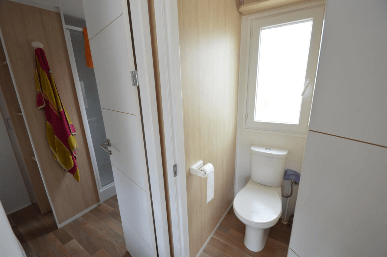 Parcela con 3 casas en venta en Vinaròs