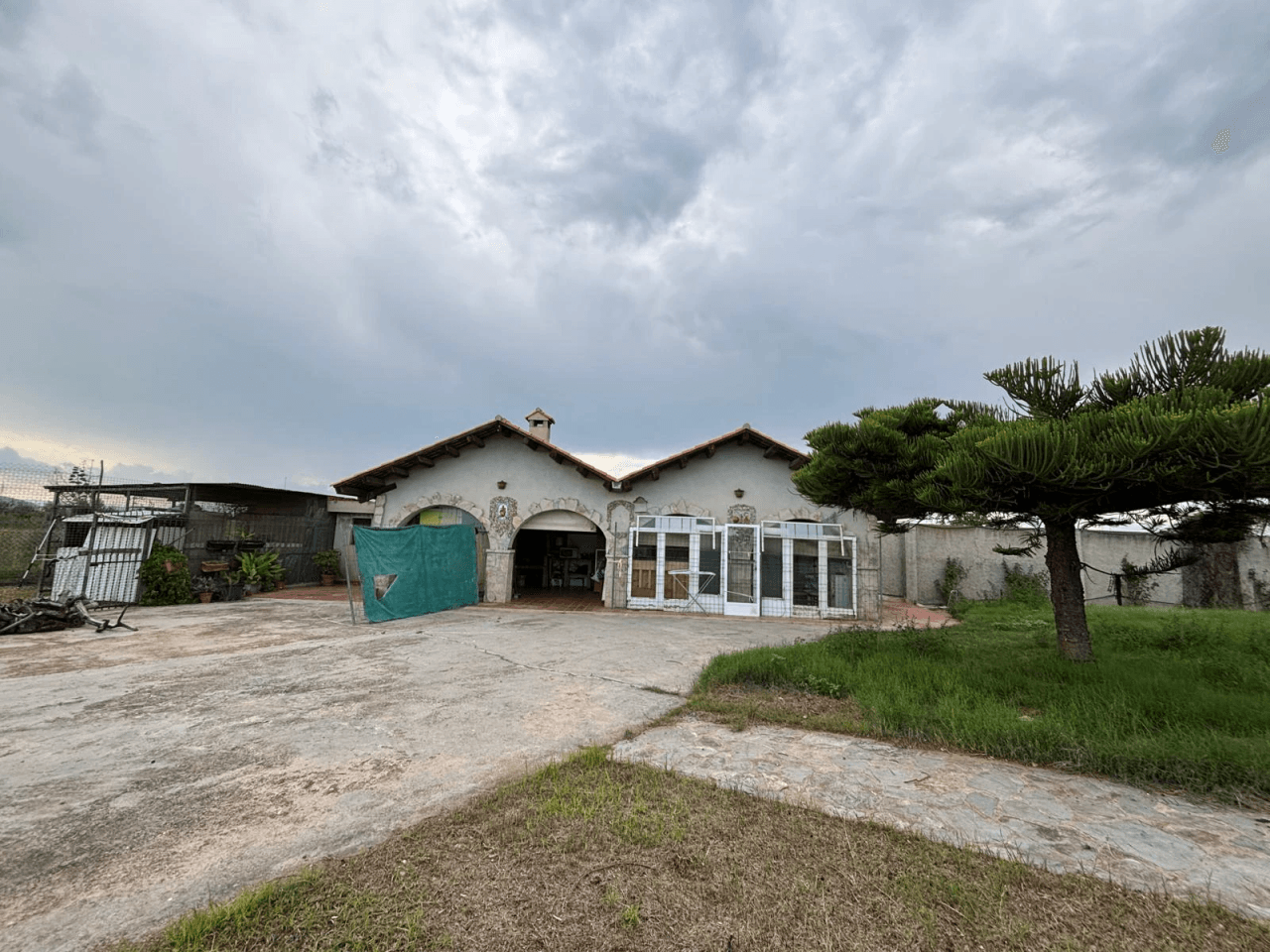 VILLA AVEC GRAND TERRAIN À VENDRE À VINARÒS