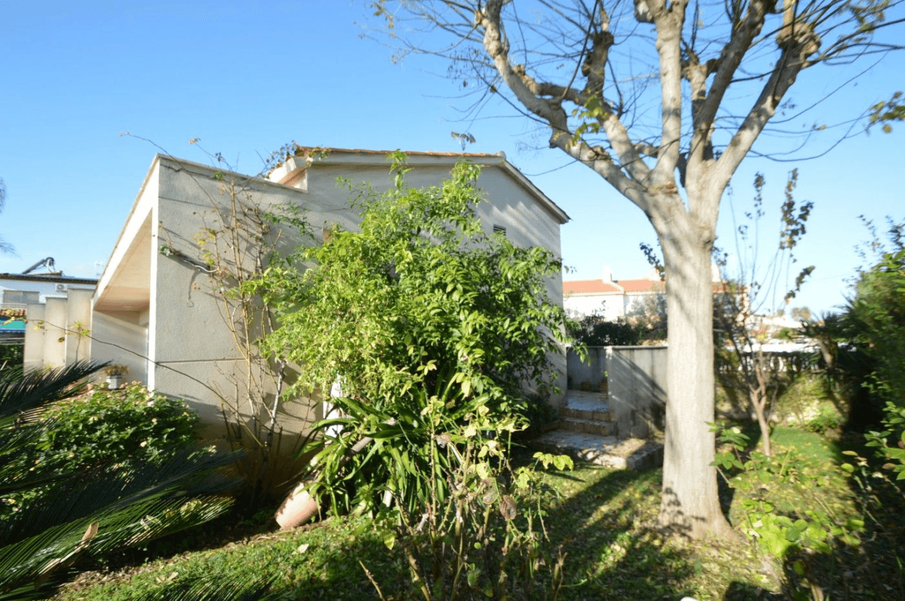 À VENDRE, ÉLÉGANTE VILLA SUR LA CÔTE SUD DE VINARÒS