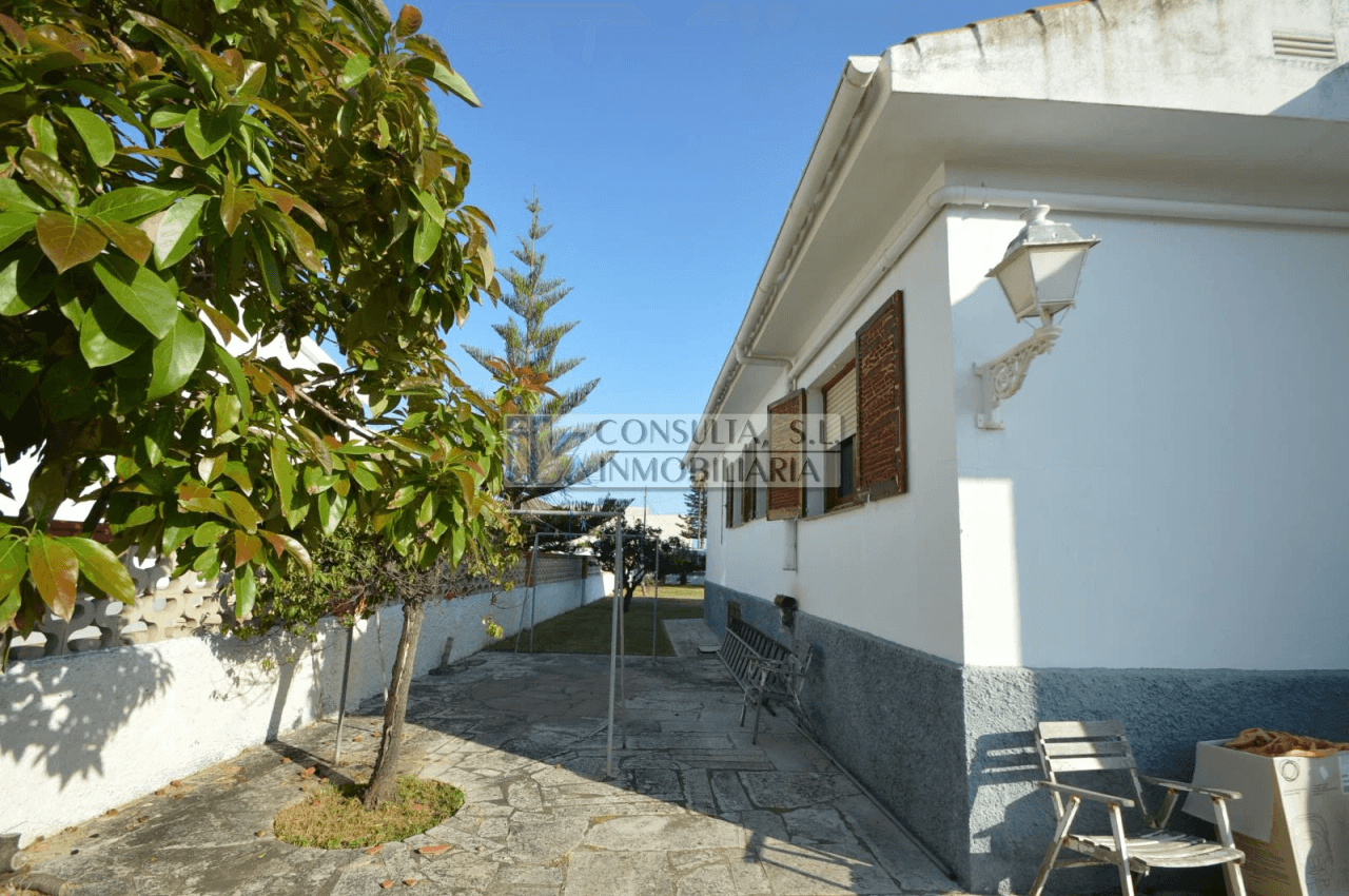 Villa à vendre à Vinaròs dans le quartier Boverals.