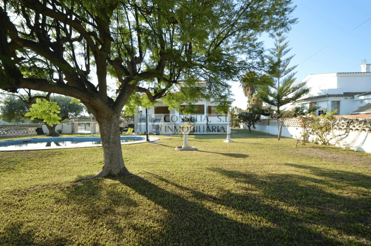 Villa à vendre à Vinaròs dans le quartier Boverals.
