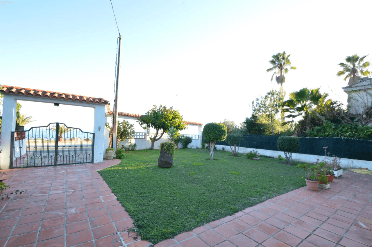 Villa à vendre, en bord de mer