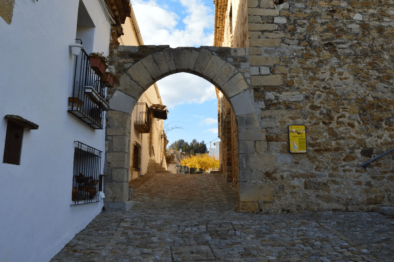 En venta, Casa de pueblo en la parte antigua de Xert / Chert