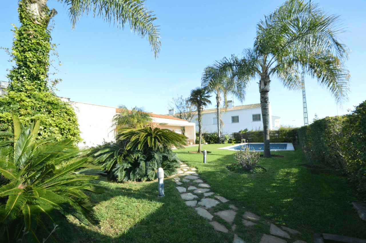 À VENDRE, ÉLÉGANTE VILLA SUR LA CÔTE SUD DE VINARÒS