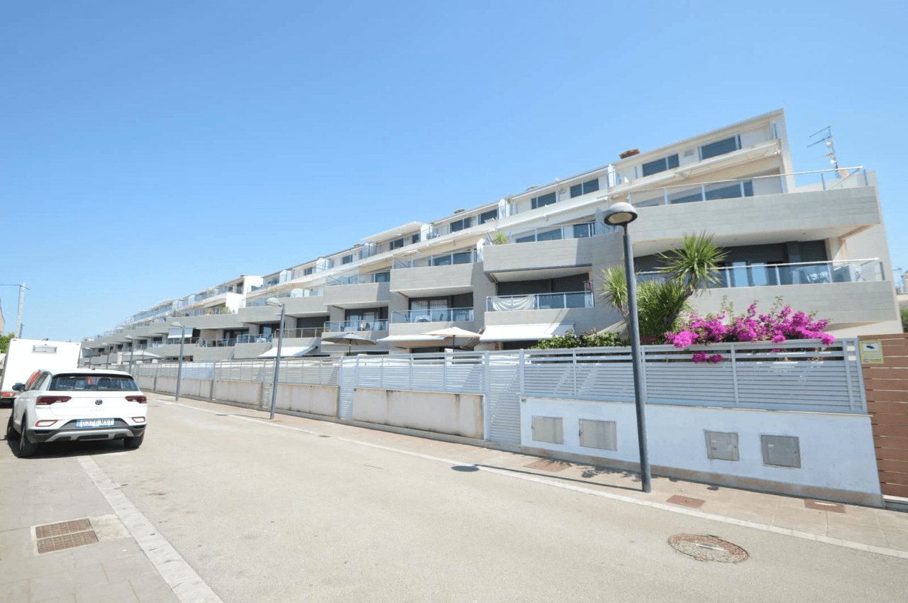 Doppelhaushälfte zum Verkauf mit 3 Schlafzimmern und Pool in Vinaròs