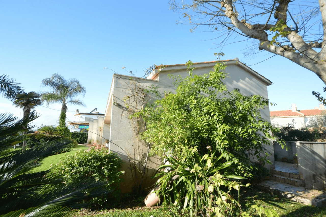 À VENDRE, ÉLÉGANTE VILLA SUR LA CÔTE SUD DE VINARÒS