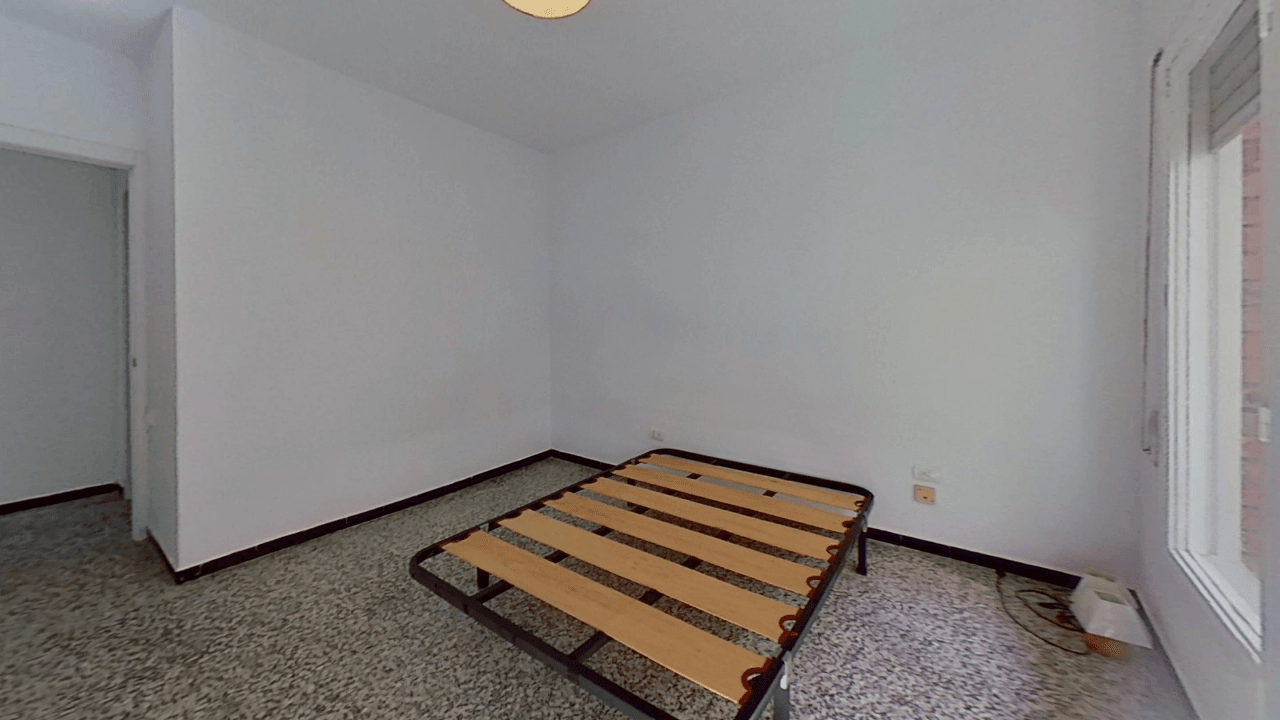 Piso en venta de 3 habitaciones con terraza en Vinaròs.