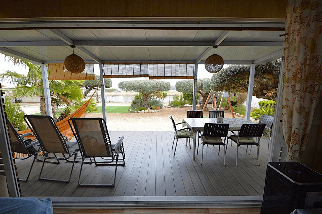 Parcela con 3 casas en venta en Vinaròs