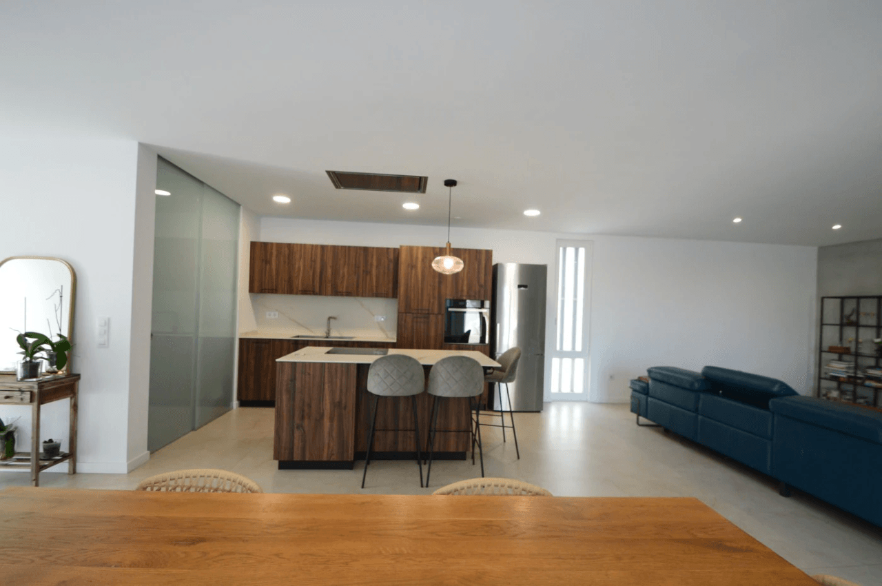 Chalet en venta con 4 dormitorios y piscina en Vinaròs