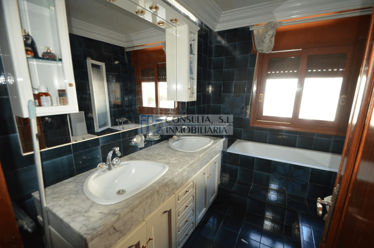 Villa à vendre à Vinaròs dans le quartier Boverals.