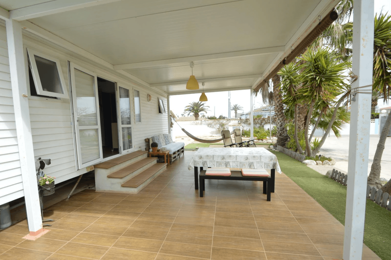 Parcela con 3 casas en venta en Vinaròs
