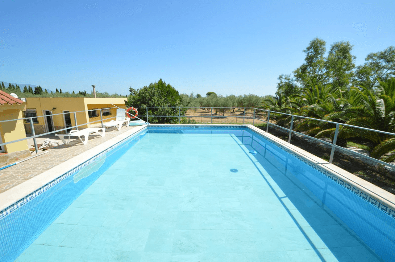 Finca en venta en Ulldecona con piscina y 3 dormitorios