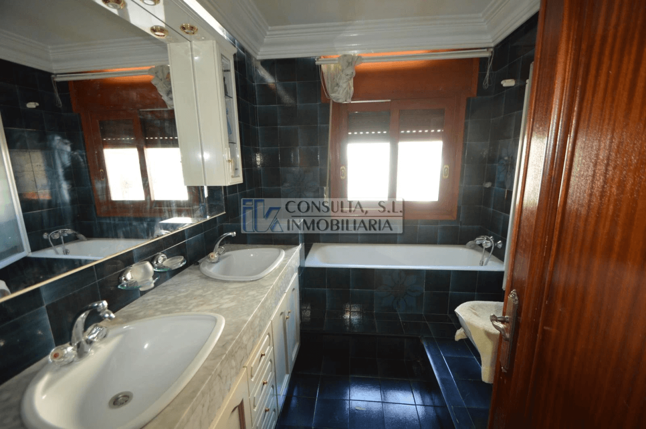 Villa à vendre à Vinaròs dans le quartier Boverals.