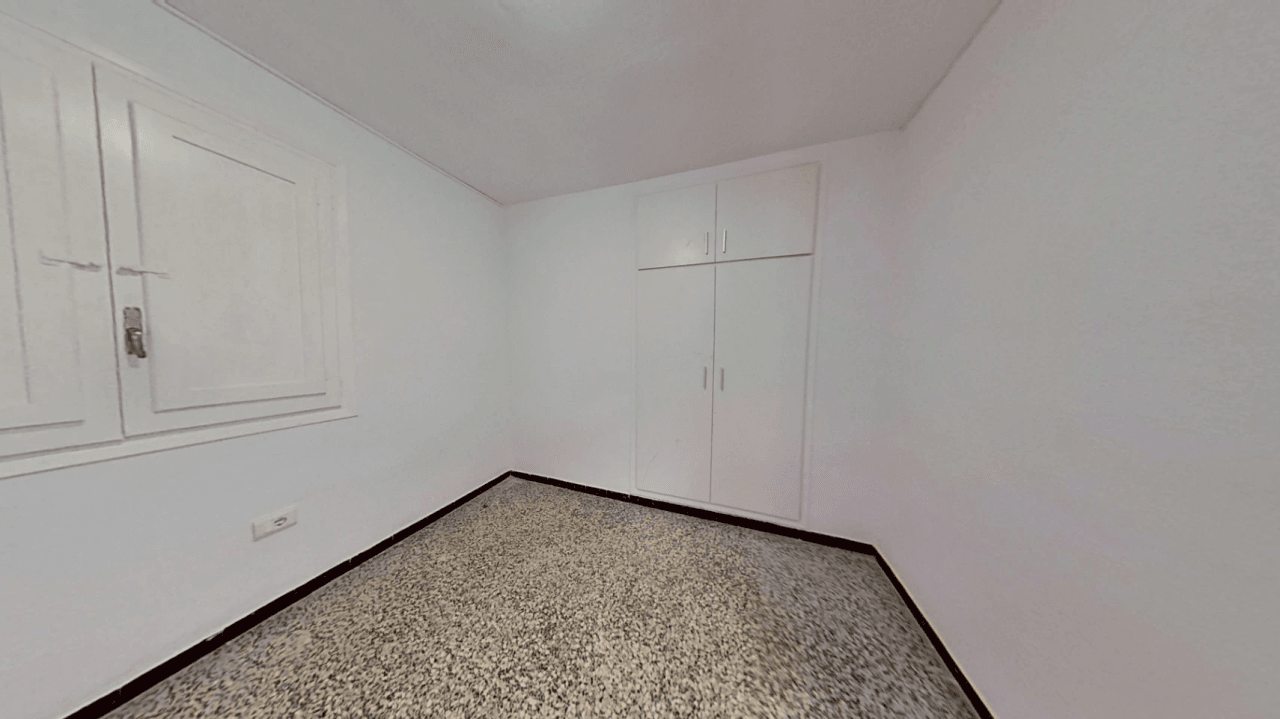 Piso en venta de 3 habitaciones con terraza en Vinaròs.