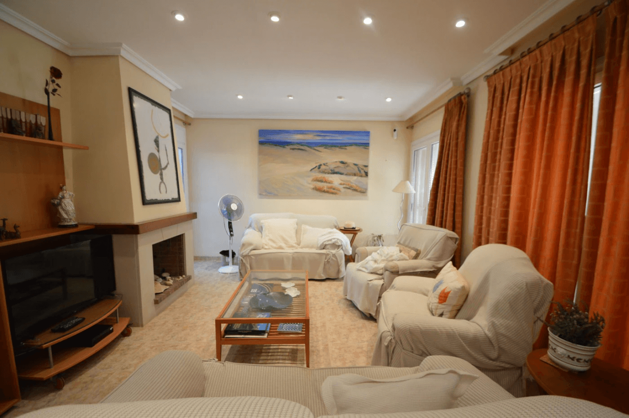 À VENDRE, ÉLÉGANTE VILLA SUR LA CÔTE SUD DE VINARÒS