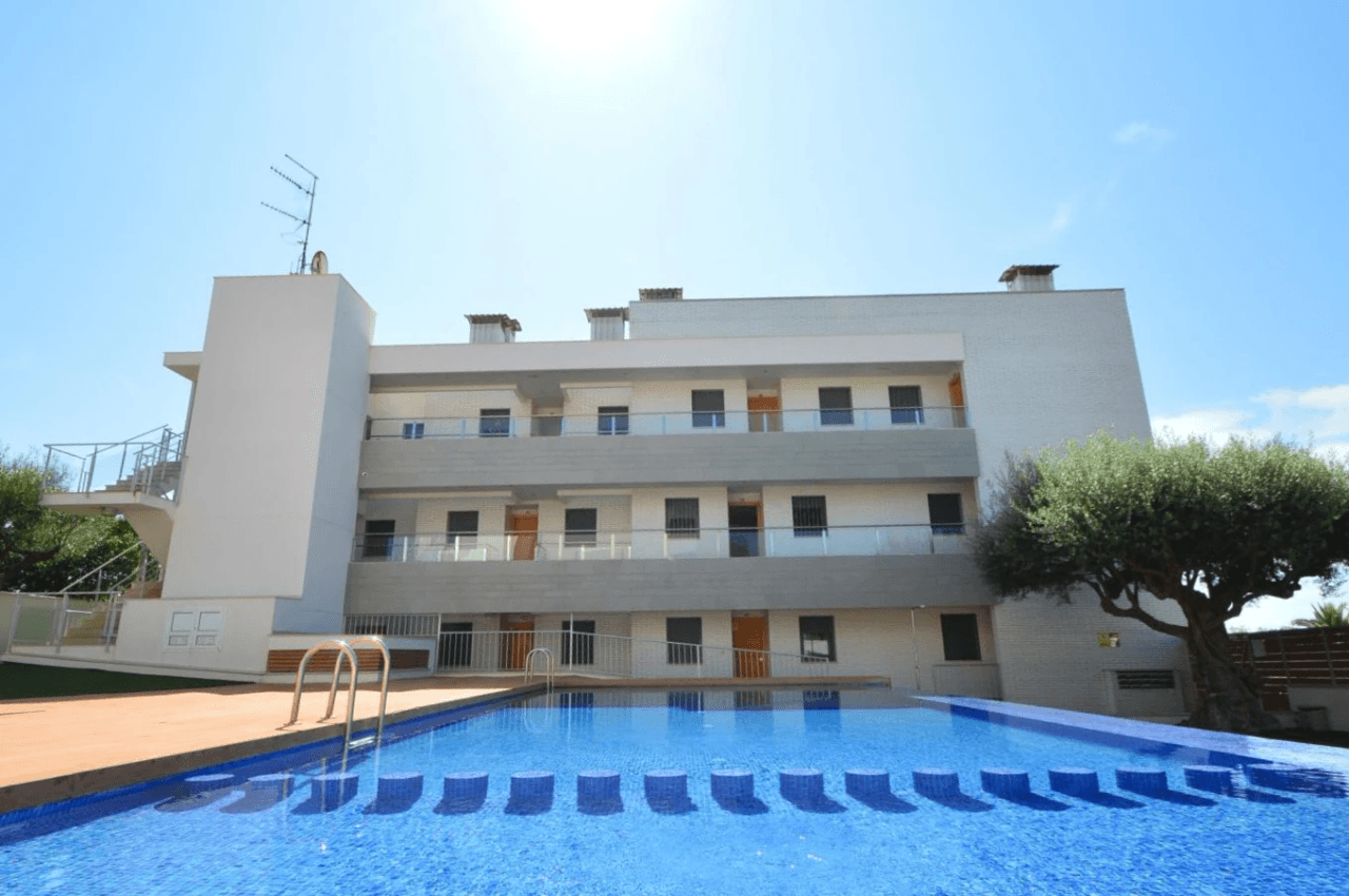 Doppelhaushälfte zum Verkauf mit 3 Schlafzimmern und Pool in Vinaròs