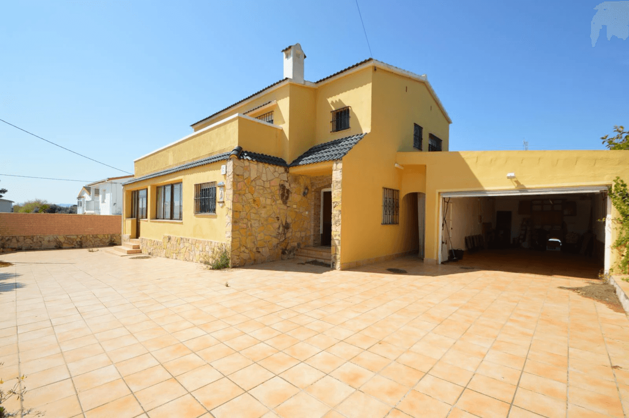 Villa à vendre à Costa Sur