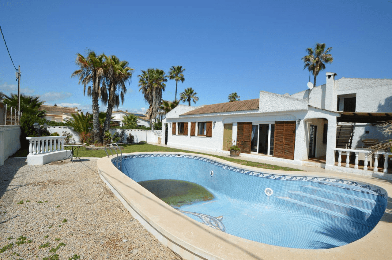 Chalet avec piscine à vendre à Vinaròs