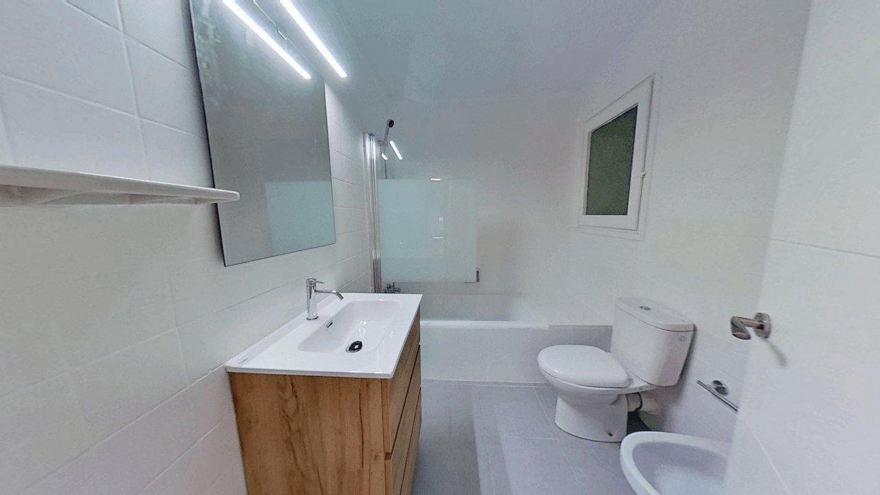 Piso en venta de 3 habitaciones con terraza en Vinaròs.
