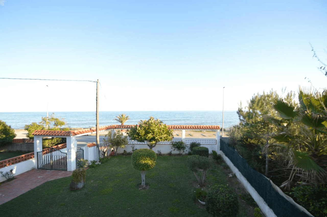 Villa à vendre, en bord de mer