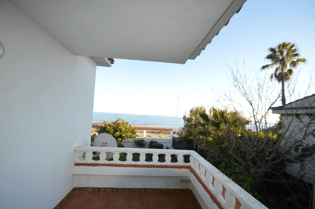 Villa à vendre, en bord de mer