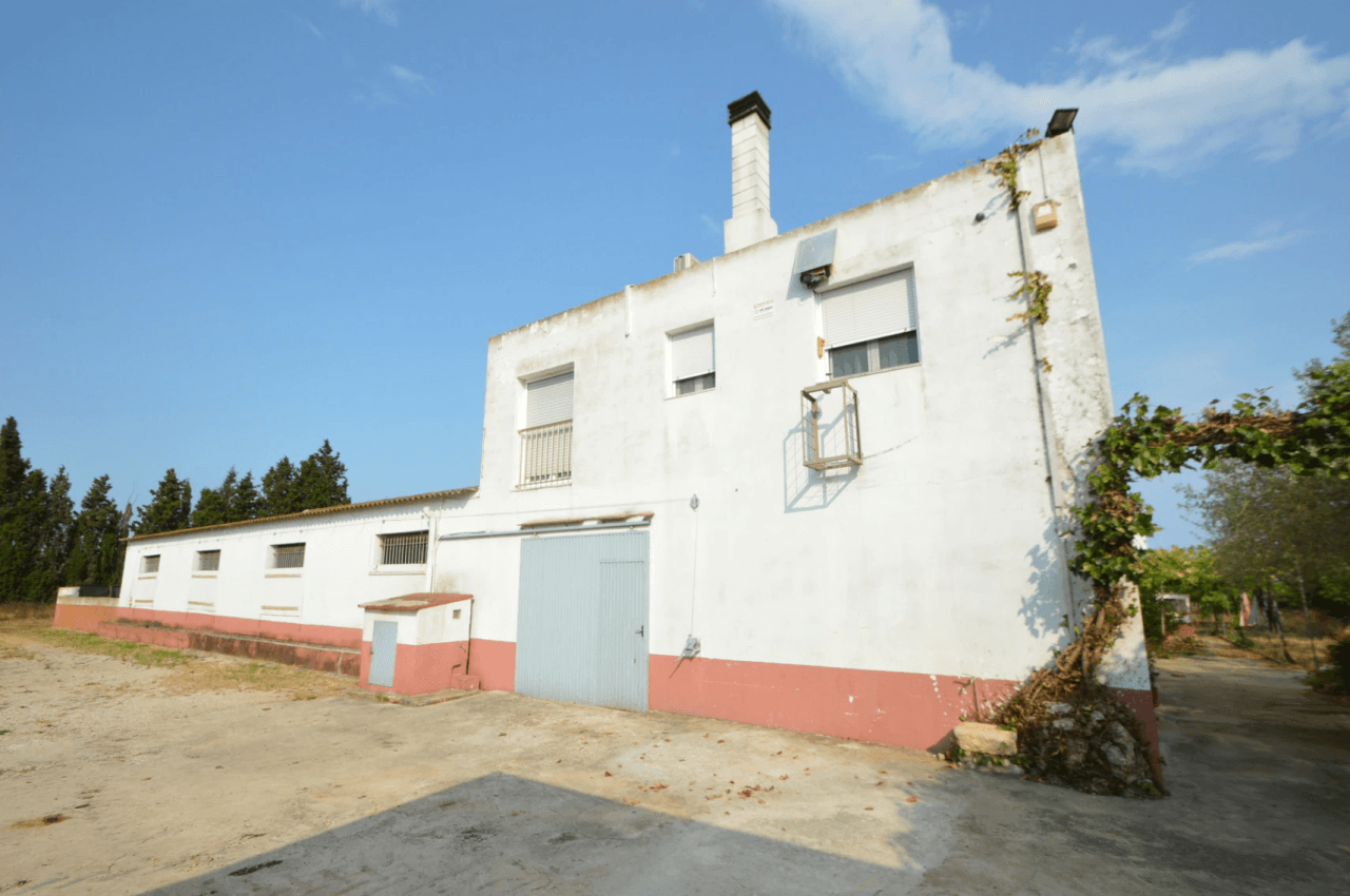 Finca en venta en Vinaròs, zona rural, con 3 habitaciones.