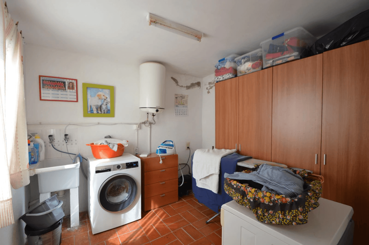 Casa adosada en Vinaròs con 5 dormitorios y 3 baños