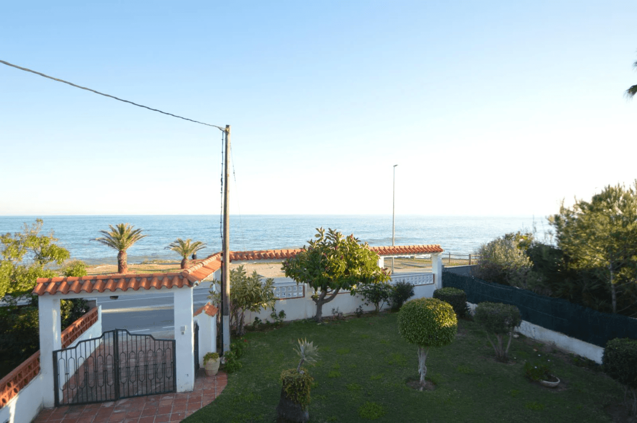 Villa à vendre, en bord de mer