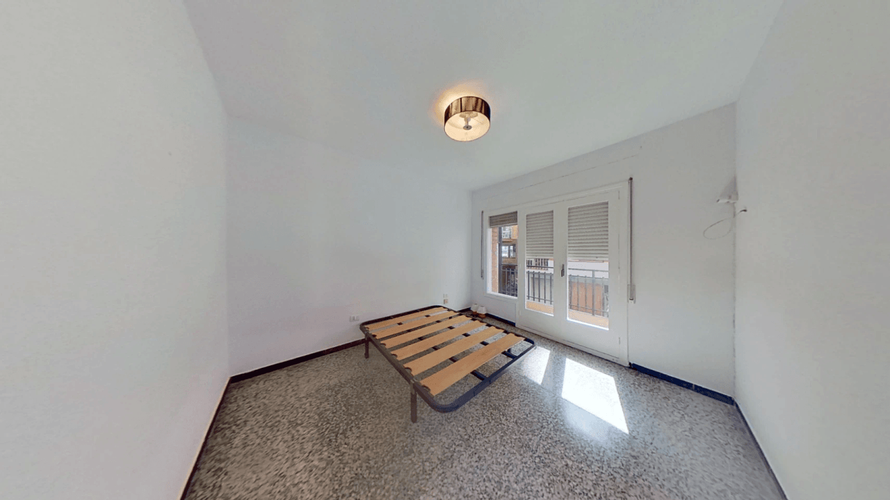Piso en venta de 3 habitaciones con terraza en Vinaròs.