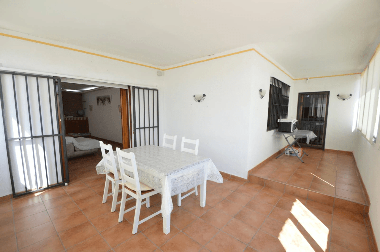 Villa à vendre à Costa Sur