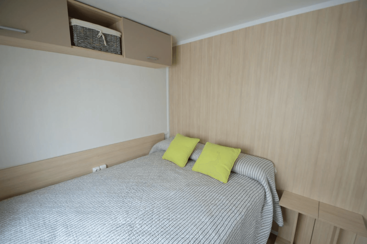 Parcela con 3 casas en venta en Vinaròs