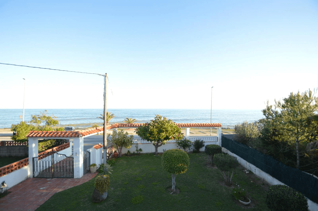 Villa à vendre, en bord de mer