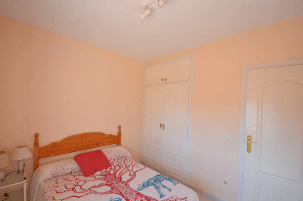 Dos chalets en venta en Vinaròs con piscina y barbacoa